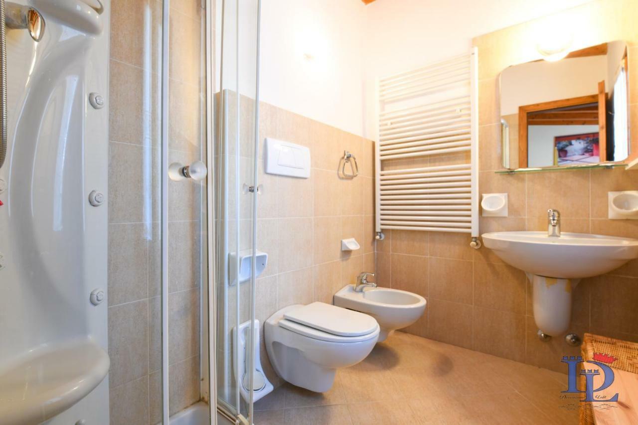 Desenzanoloft Official Partner Marriott Homes & Villas -Penthouse Never Say Never Sirmione Castle View 외부 사진