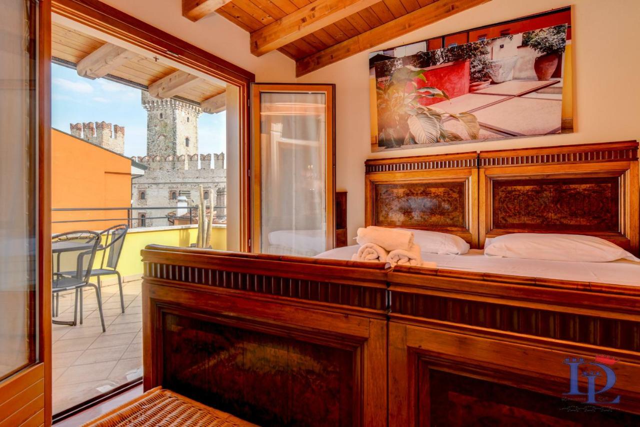 Desenzanoloft Official Partner Marriott Homes & Villas -Penthouse Never Say Never Sirmione Castle View 외부 사진
