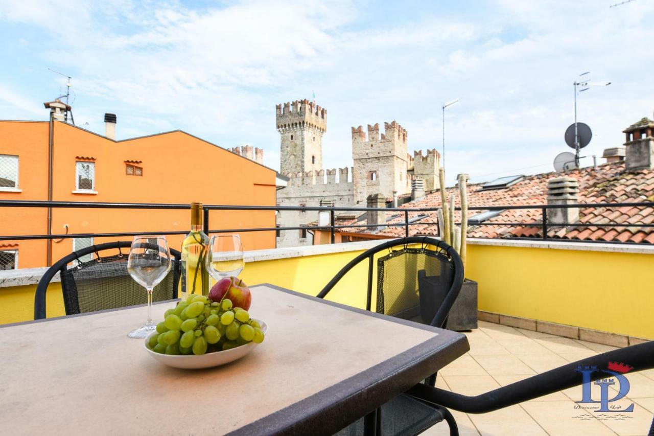 Desenzanoloft Official Partner Marriott Homes & Villas -Penthouse Never Say Never Sirmione Castle View 외부 사진